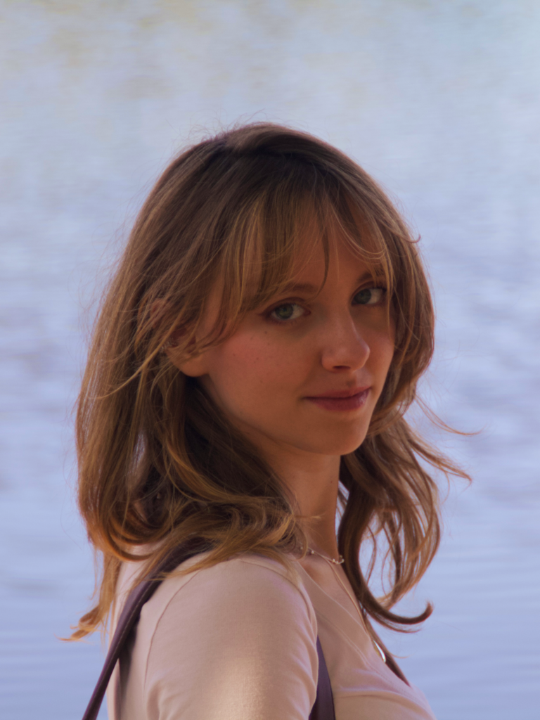 adèle lassus